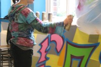 Eine Schülerin beim \ 905b3b67c89abf3c3788600b22fb5385134e3665