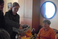 ...anbieten der Gerichte B99a80f3c19f3e6e4c7bb84cf62abcc58cf2297f